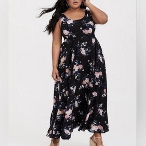 Torrid 2X Black Floral Maxi Dress